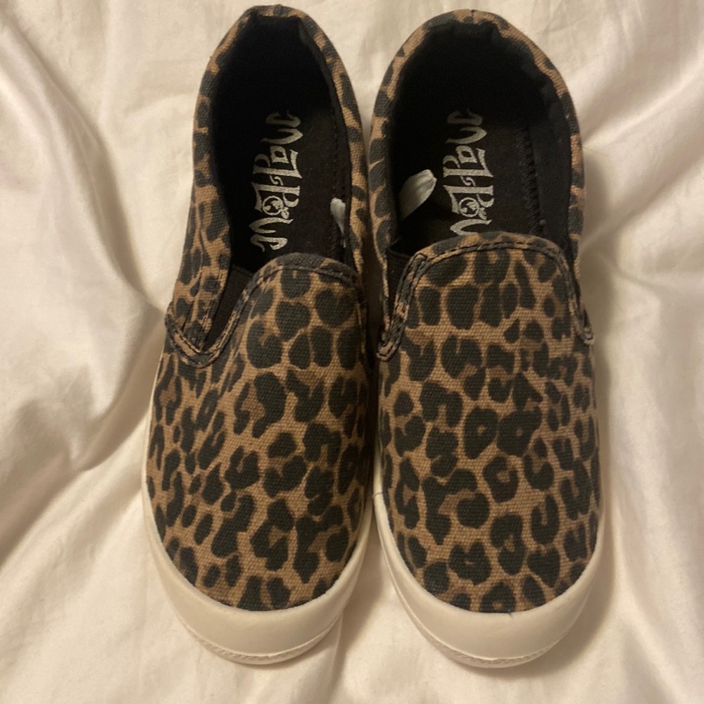 Leopard slip on shoes size 6